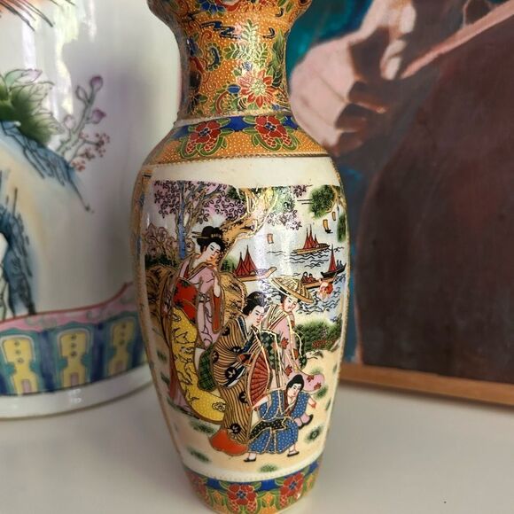 Vtg Hand Painted Satsuma Style Japanese Floral Geisha Porcelain Vase W Stamp 8” - Picture 9 of 16